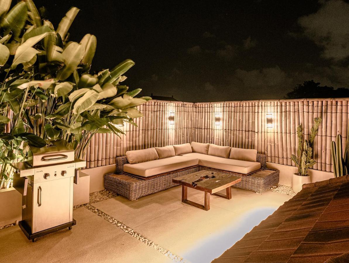Sunset Palms Beach Villa Jimbaran Dış mekan fotoğraf